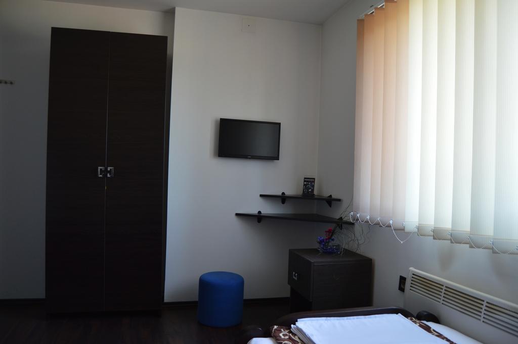 Guest House Vila Salute นิส ภายนอก รูปภาพ